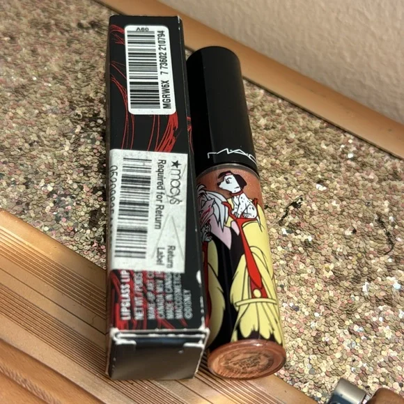 MAC COSMETICS DISNEY VENOMOUS VILLAINS CRUELLA Lipglass Lipgloss NEW
